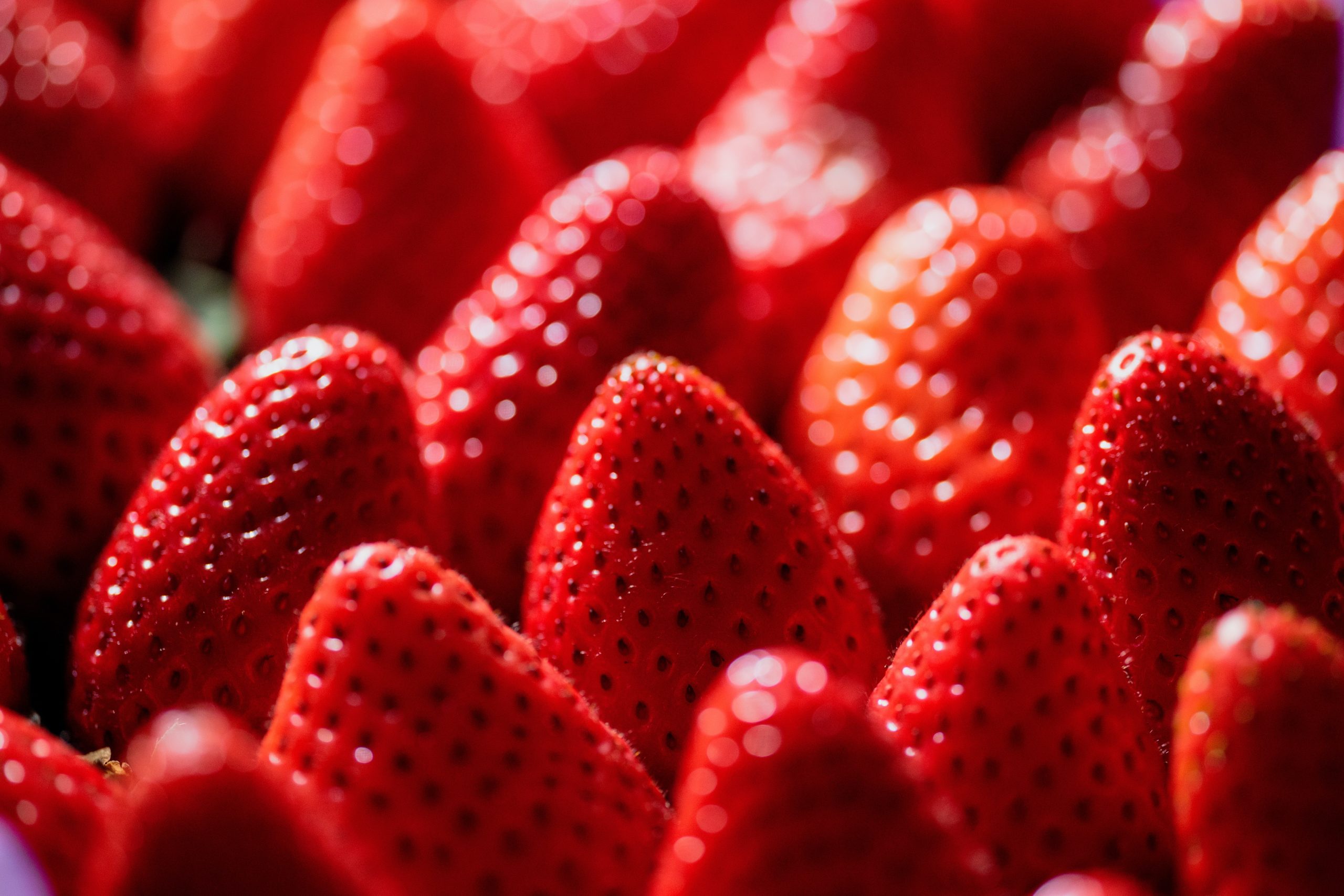 Hechizos de amor con frutos rojos