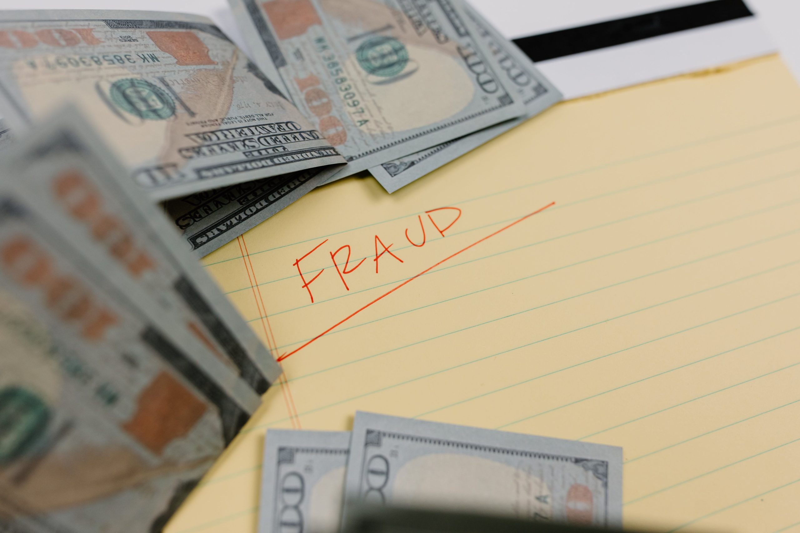 Préstamos fraudulentos: Cómo protegerse de estafadores y proteger tu información personal
